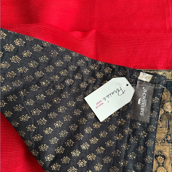 Sabyasachi Red Saree with Green parrot blouse NWT - Picture 11 of 14